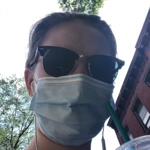 Meet your Posher, Alex